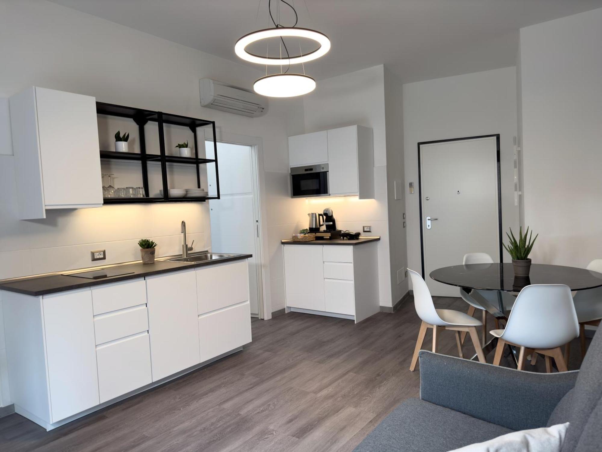 Berni Apartments เวโรนา ภายนอก รูปภาพ